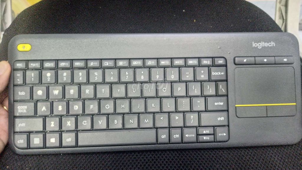 Bàn phím ko dây Logitech K400+ kèm touchpad chuột. Mua bán Phụ kiện (Màn hình, Chuột...) tại Quận 11 Tp Hồ Chí Minh được đăng bởi Bảo hình 1