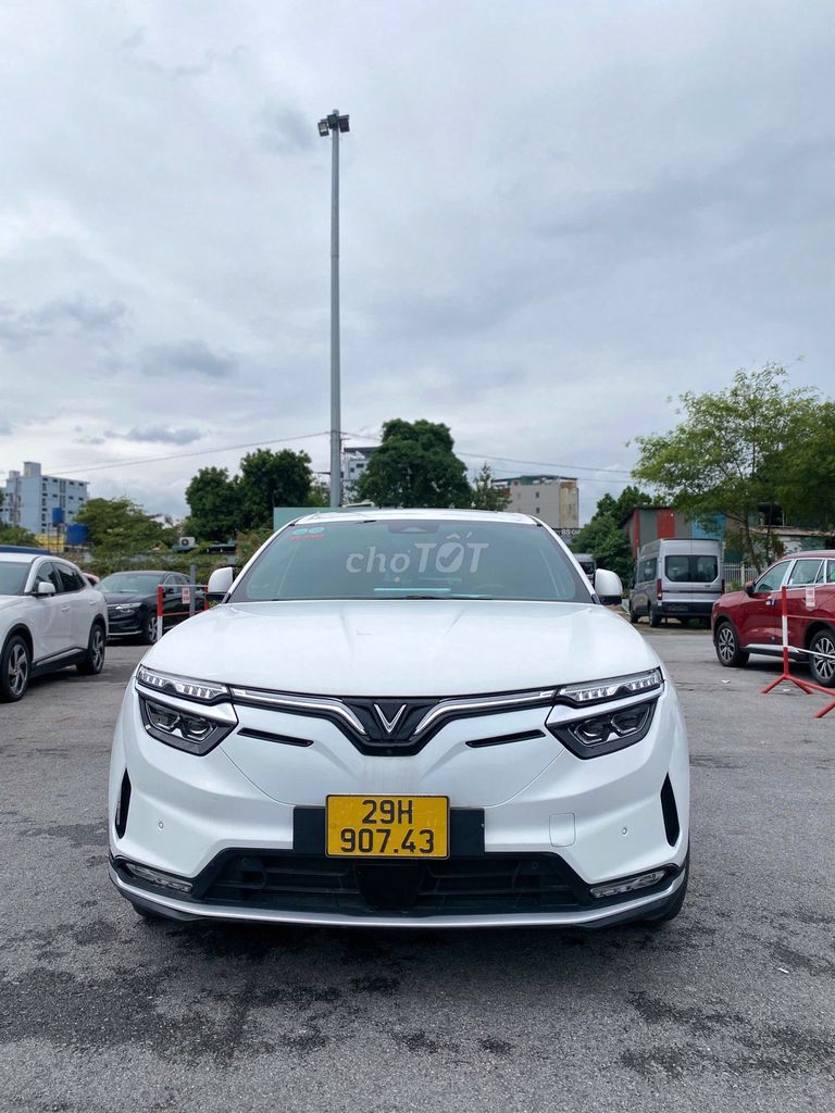 VinFast VF 8 Plus 2023 Trắng Nâu. Mua bán Ô tô tại Quận Nam Từ Liêm Hà Nội được đăng bởi Duy Quang GF hình 1