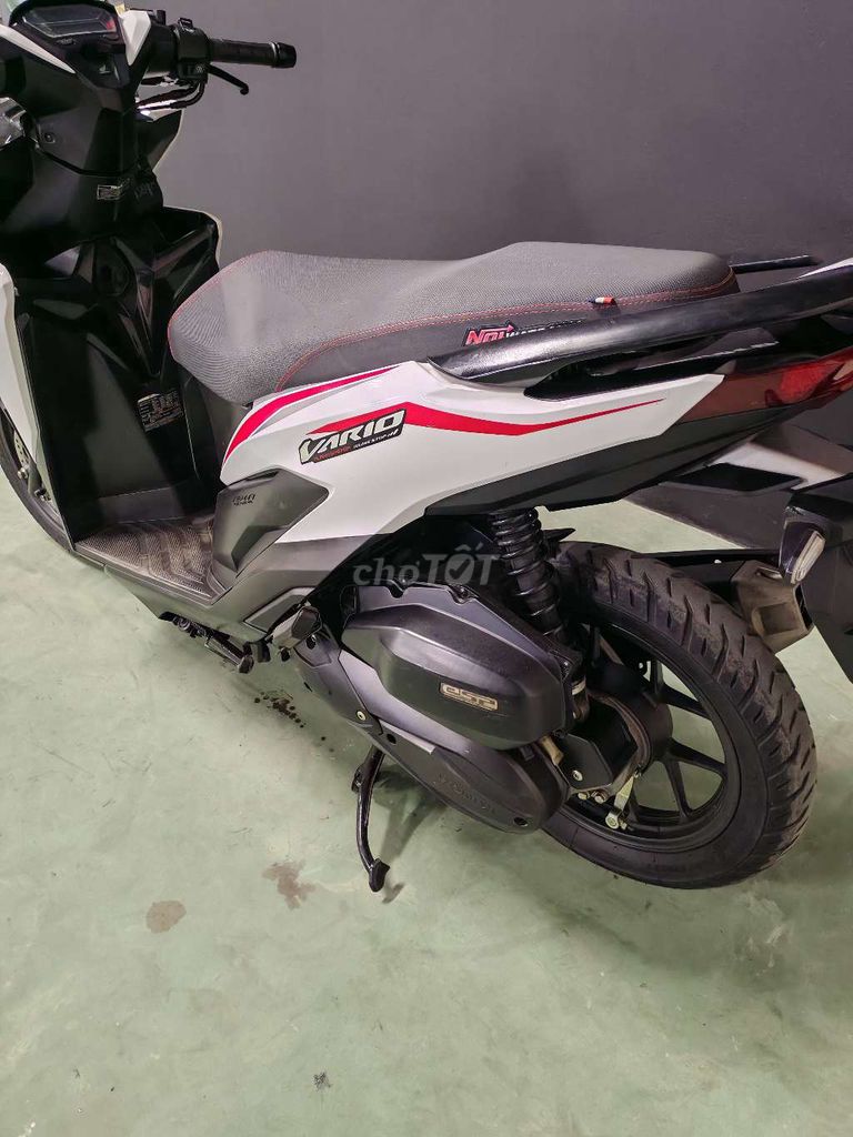 Honda Vario 125 2018 Trắng đen. Mua bán Xe máy tại Quận Cầu Giấy Hà Nội được đăng bởi phạm hưng hình 4