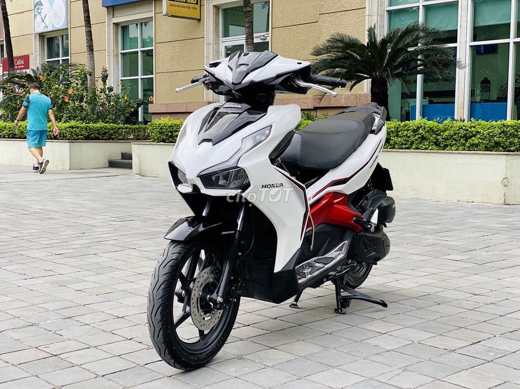 Honda Air Blade 125 Fi Đỏ Trắng 2023 Chạy 2000km