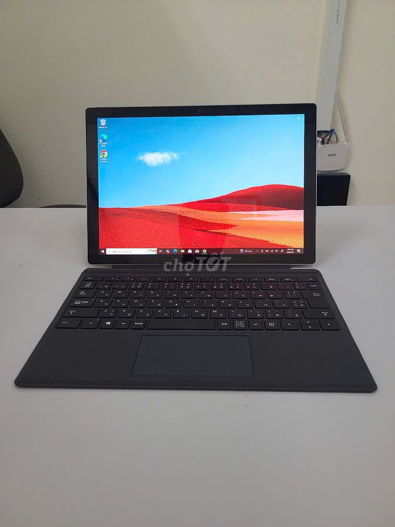 Surface Pro 6, I5-8350/8/128 cảm ứng 2.7K, như mới