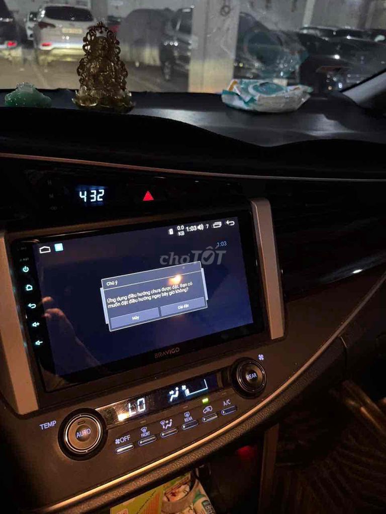 Toyota Innova 2018 2.0V - 70000 km. Mua bán Ô tô tại Quận Tân Bình Tp Hồ Chí Minh được đăng bởi Lê Đoàn Trường Bách hình 3