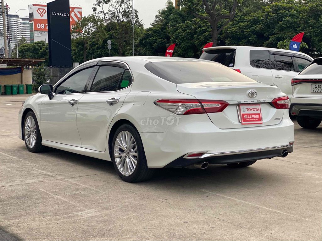 Toyota Camry 2021 2.5Q - 63000 km VAT 100%. Mua bán Ô tô tại Quận Bình Thạnh Tp Hồ Chí Minh được đăng bởi Toyota Sure hình 4