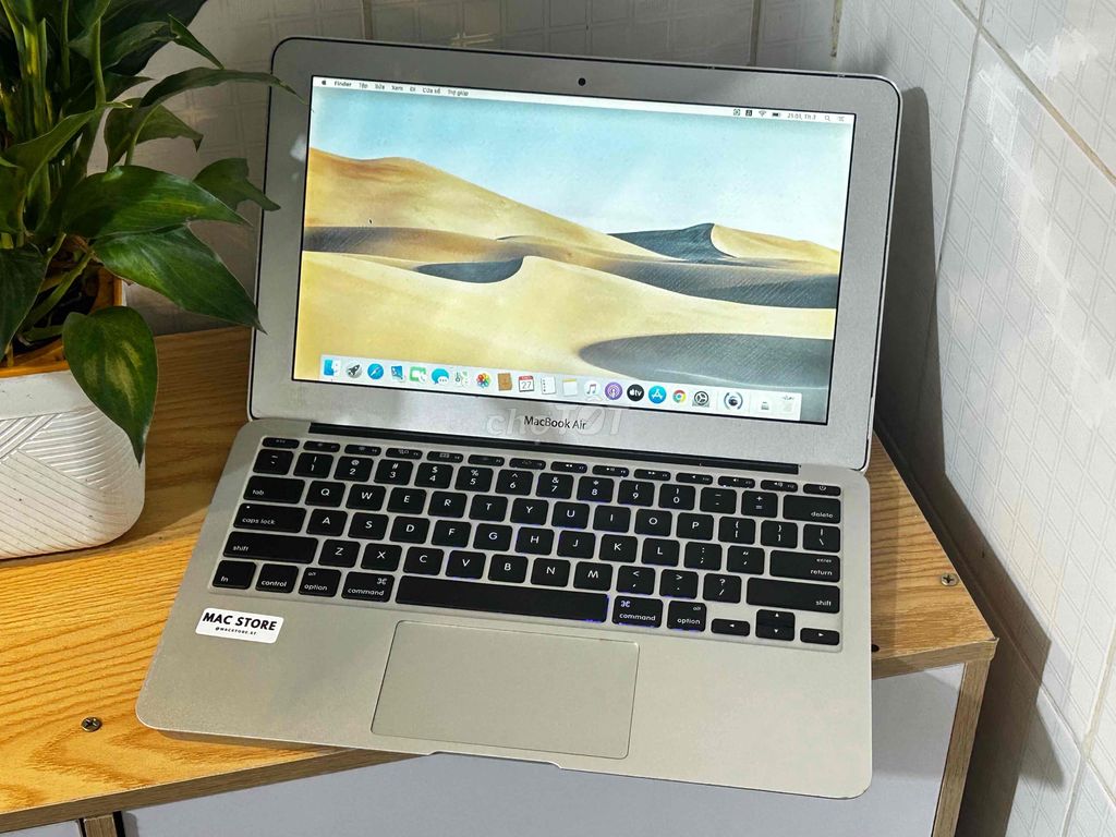 MacBook Air 2011 i7 ram 4gb ssd 128gb giá tốt. Mua bán Laptop tại Huyện Giồng Trôm Bến Tre được đăng bởi Macbook xách tay giá rẻ hình 1