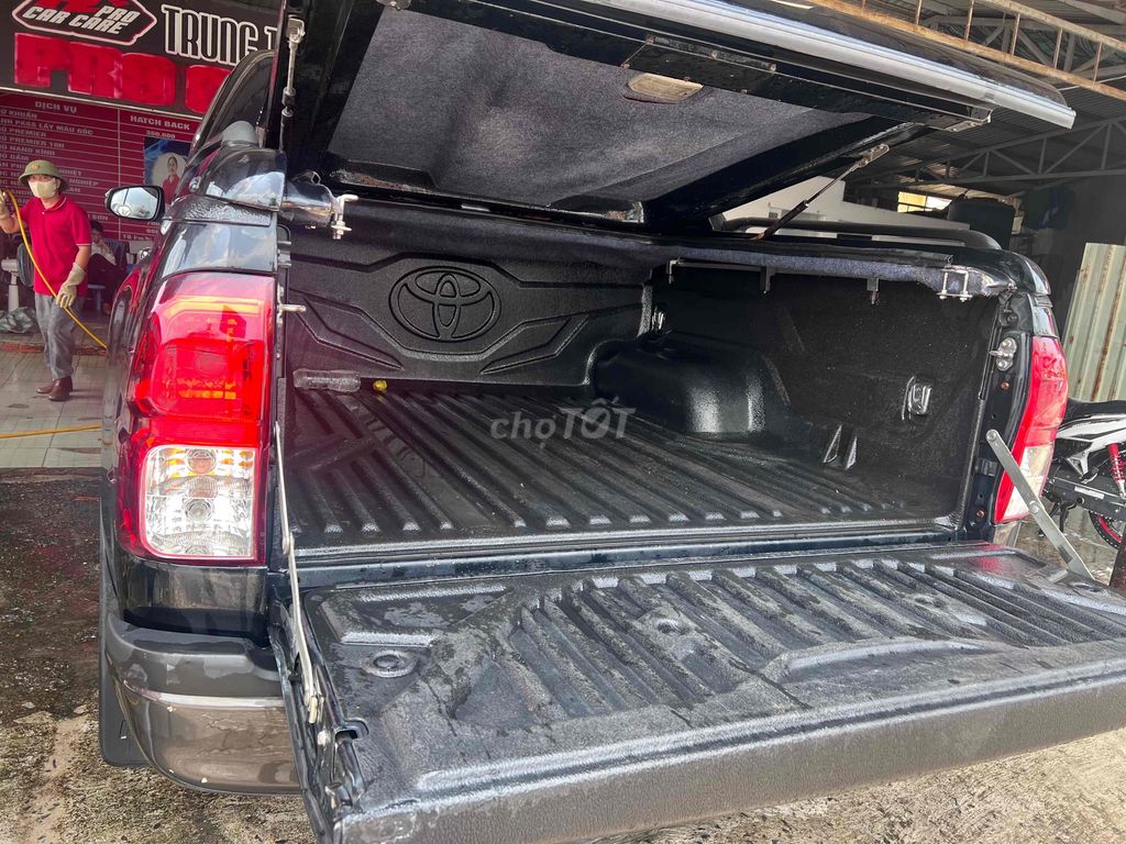 Toyota Hilux 2018 2.4E 4x2 AT - 110000 km ngay chu. Mua bán Ô tô tại Quận Gò Vấp Tp Hồ Chí Minh được đăng bởi huỳnh long hồ hình 9