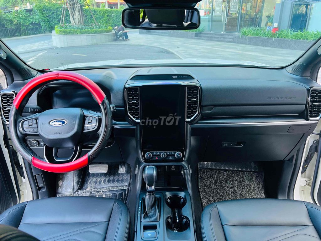Ford Everest 2023 Titanium 2.0L 4x2 AT - 40000 km. Mua bán Ô tô tại Huyện Đan Phượng Hà Nội được đăng bởi Huy Trungg hình 11