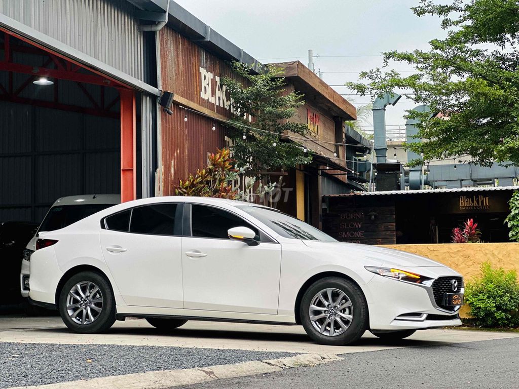 💯 MAZDA 3 LUXURY 2022 TRẮNG ĐẸP. Mua bán Ô tô tại Thành phố Thủ Đức Tp Hồ Chí Minh được đăng bởi Hứa Bửu hình 2