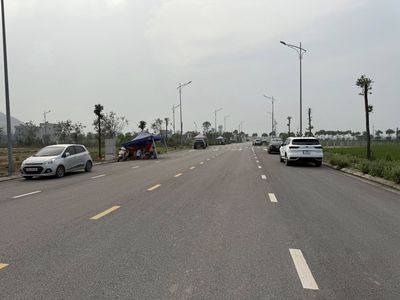 CẦN BÁN LÔ GÓC 2 MẶT TIỀN KHU ĐẤU GIÁ TRUNG SƠN, VIỆT YÊN, BẮC GIANG. Mua bán đất tại Huyện Việt Yên Bắc Giang được đăng bởi Huấn Lộc Phát 