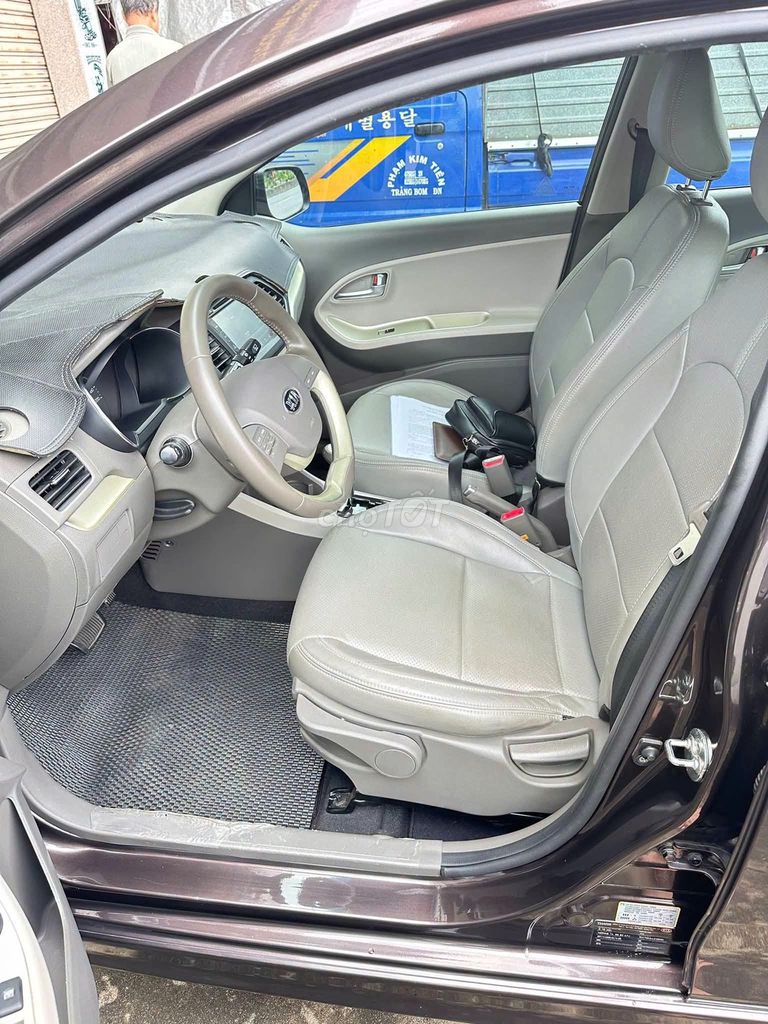 Kia Morning 5-местный коричневый