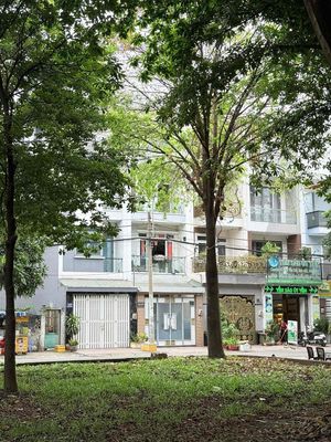 Аренда · 4 комн. · 90 м² · Quận Bình Tân, ул. KDC TÊN LỬA