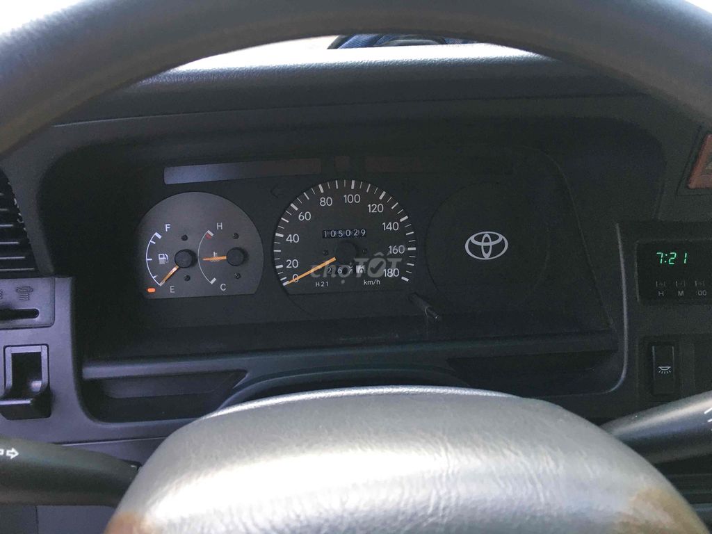 Toyota Hiace 2005 Commuter 2.5 - 100000 km. Mua bán Ô tô tại Quận 7 Tp Hồ Chí Minh được đăng bởi Tâmphạm hình 6