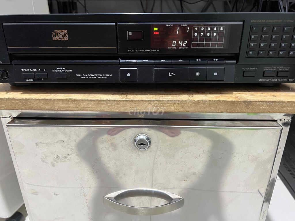 Đầu CD Sony CDP-222ES Đen Mới 99%. Mua bán Tivi, Âm thanh tại Quận 11 Tp Hồ Chí Minh được đăng bởi Duy Nguyễn hình 1