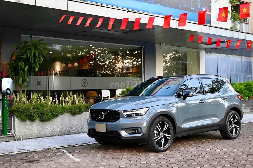 Volvo XC40 sx 2021 màu độc lạ