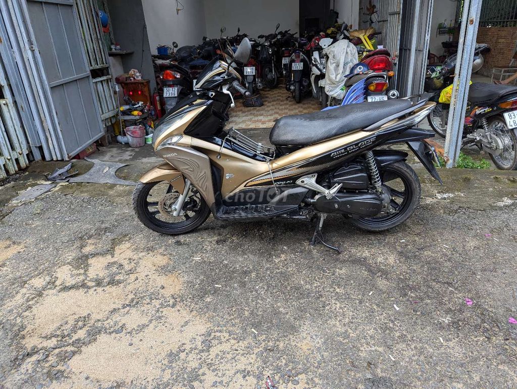 Xe máy êm ấm bóc áo đẹp về chạy liền. Mua bán Xe máy tại Quận Ninh Kiều Cần Thơ được đăng bởi Bán Phụ Tùng Tháo Xe  hình 2