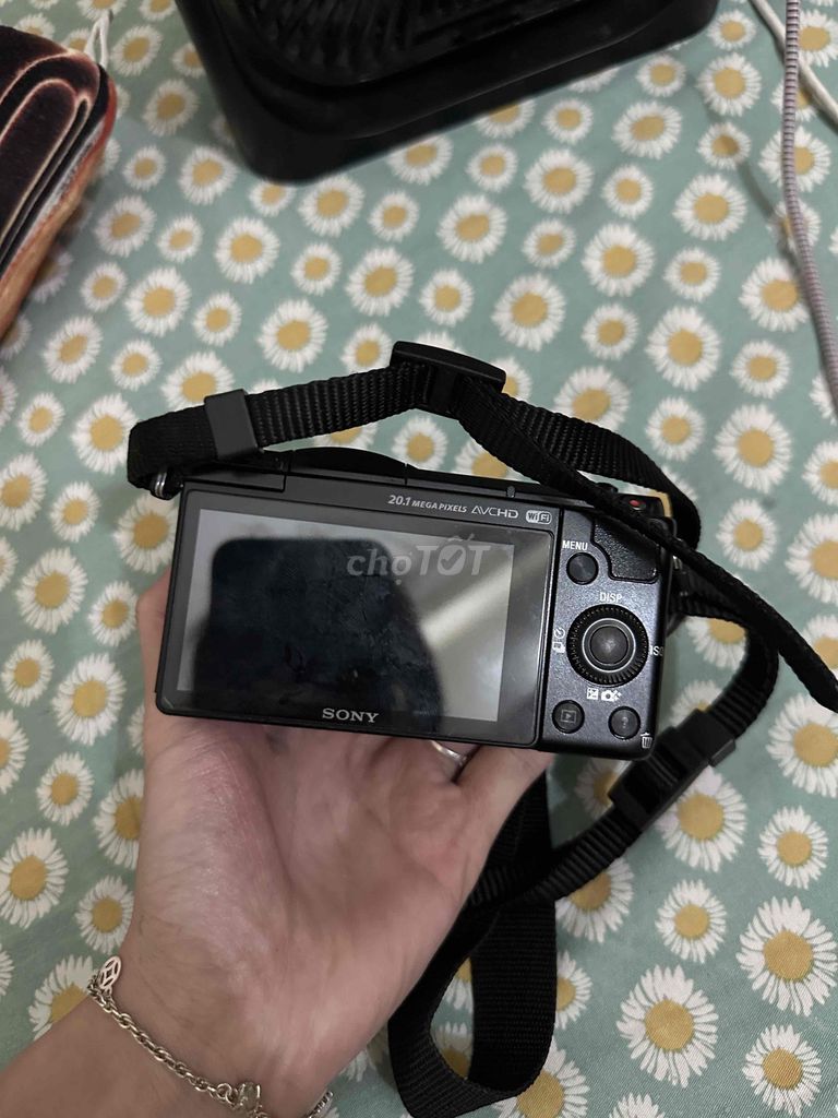 Máy ảnh Sony A5000 Đen. Mua bán Máy ảnh, Máy quay tại Thành phố Bắc Ninh Bắc Ninh được đăng bởi Ngọc Anh hình 1
