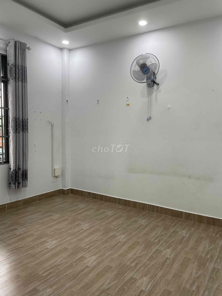 PHÒNG TRỌ PHAN VĂN HỚN