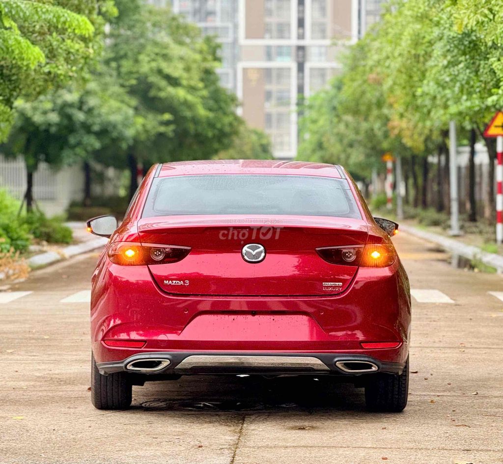 Mazda Mazda3 2024 1.5AT Luxury 11000 km. Mua bán Ô tô tại Quận Cầu Giấy Hà Nội được đăng bởi Vũ Duy Khánh hình 4