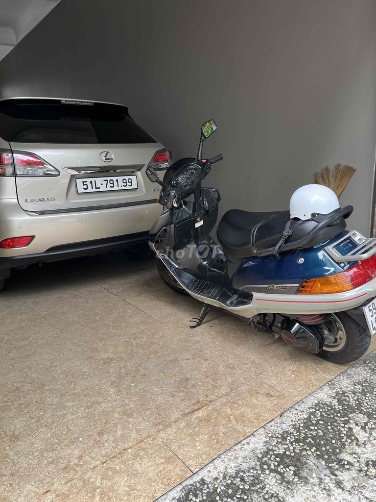 Honda Freeway 250cc Xanh dương. Mua bán Xe máy tại Quận Tân Bình Tp Hồ Chí Minh được đăng bởi TUAN NGUYENANH hình 1