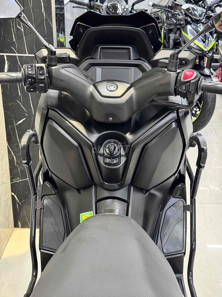 Yamaha XMAX 300 2024 Черный