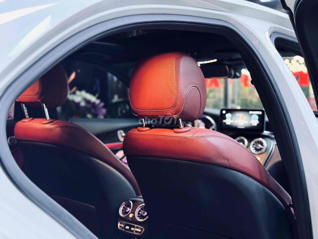 Mercedes Benz C Class 2015 C300 AMG - 84000 km. Mua bán Ô tô tại Quận Tân Bình Tp Hồ Chí Minh được đăng bởi GREENWAY AUTO hình 9