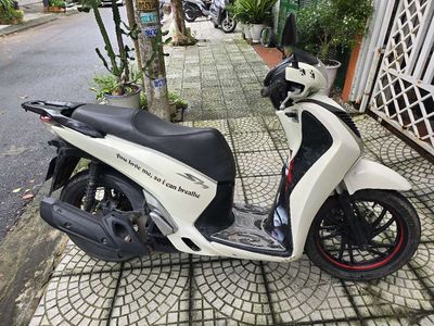 Honda SH 150i 2013 Trắng. Mua bán Xe máy tại Quận Hải Châu Đà Nẵng được đăng bởi cường thịnh