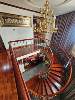 Căn hộ 298 m² · 5 PN · Trung Kính
