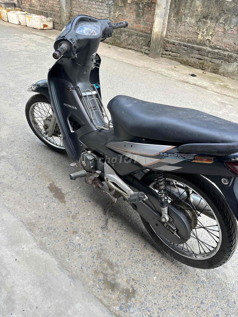 Do ko có nhu cầu sử dụng,cần thanh lý xe waves 100. Mua bán Xe máy tại Huyện Chương Mỹ Hà Nội được đăng bởi Nguyên hình 3