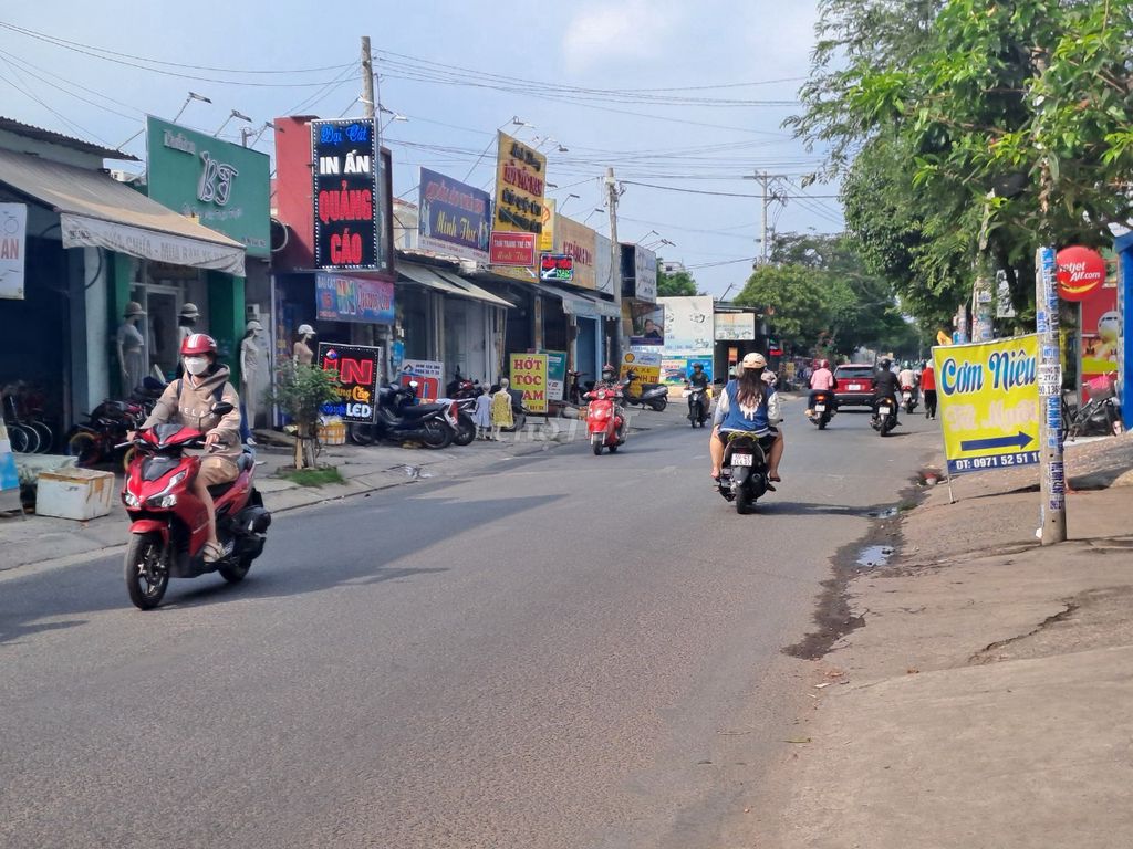 Bán nhà mặt tiền Nguyễn Thị Đặng, Tân Thới Hiệp, Quận 12, Diện tích