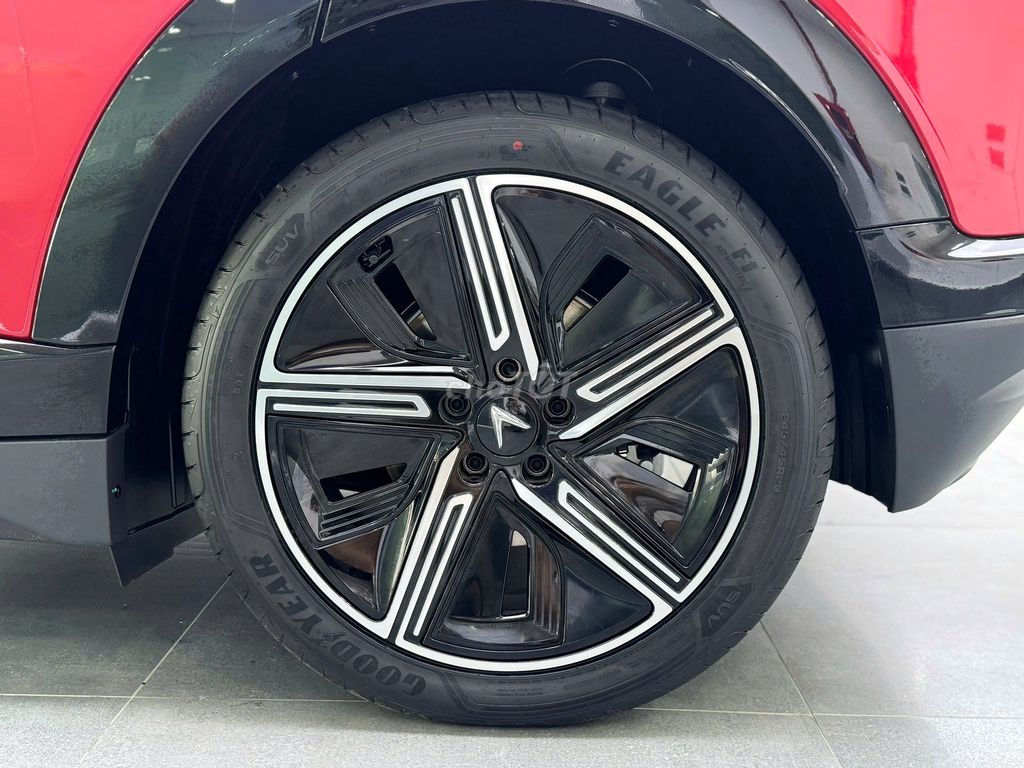 VinFast VF7 2025. Mua bán Ô tô tại Huyện Bình Chánh Tp Hồ Chí Minh được đăng bởi Kiện Vinfast hình 4