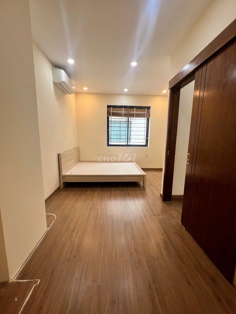 Таунхаус Lakeview City целиком, с отделкой, 3 спальни, 3 санузла