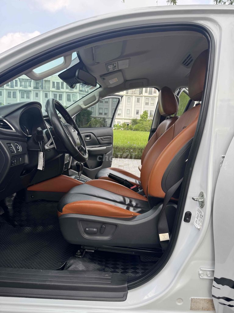 Mitsubishi Triton 4x4 Full Athlete 2021-2022. Mua bán Ô tô tại Quận Thanh Xuân Hà Nội được đăng bởi Nguyễn Quang Đức hình 9