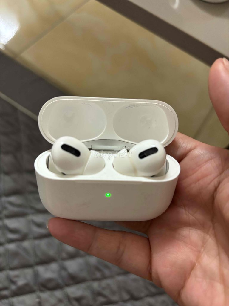 Tai nghe Apple AirPods Pro Gen 1 Trắng. Mua bán Tivi, Âm thanh tại Quận Ba Đình Hà Nội được đăng bởi Yến Vũ hình 1