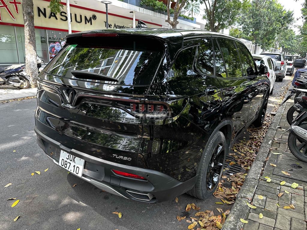 Vinfast Lux SA 2.0 2019 AT 37000 km Đen. Mua bán Ô tô tại Quận 7 Tp Hồ Chí Minh được đăng bởi Hoàng Trung hình 8