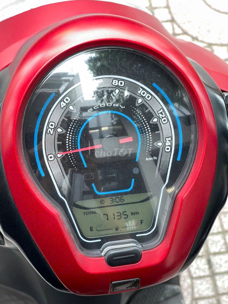 HONDA - Scoopy SIÊU PHẨM - MÀU ĐỎ NÂU- ĐỜI 2024 🔥. Mua bán Xe máy tại Thành phố Thủ Đức Tp Hồ Chí Minh được đăng bởi iMotorbike Viet Nam hình 8