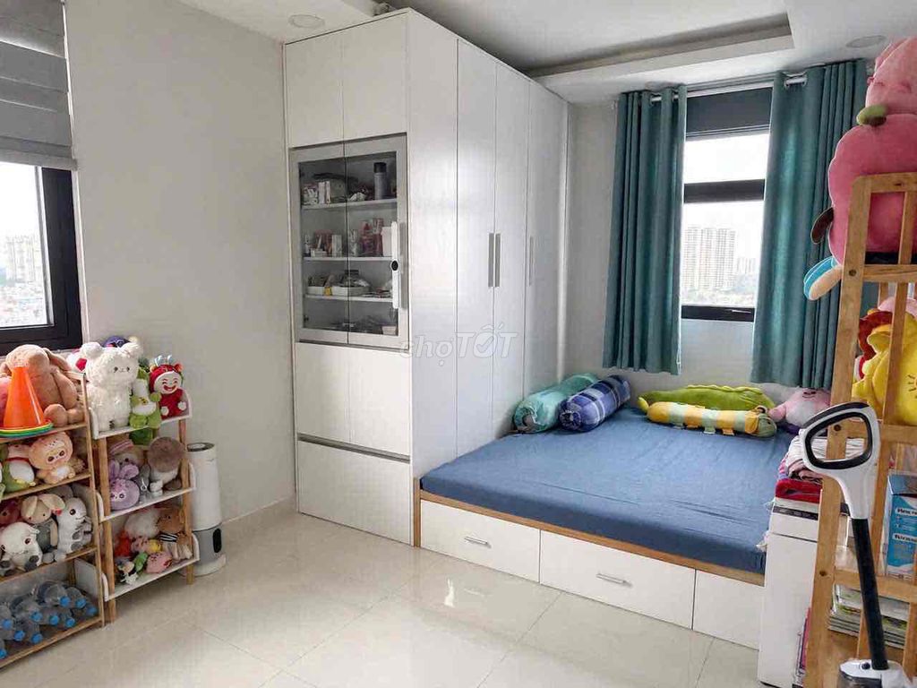 Кондоминиум Hoang Quoc Viet Quan 7 - 2 спальни+2 туалета. Дом полностью меблирован