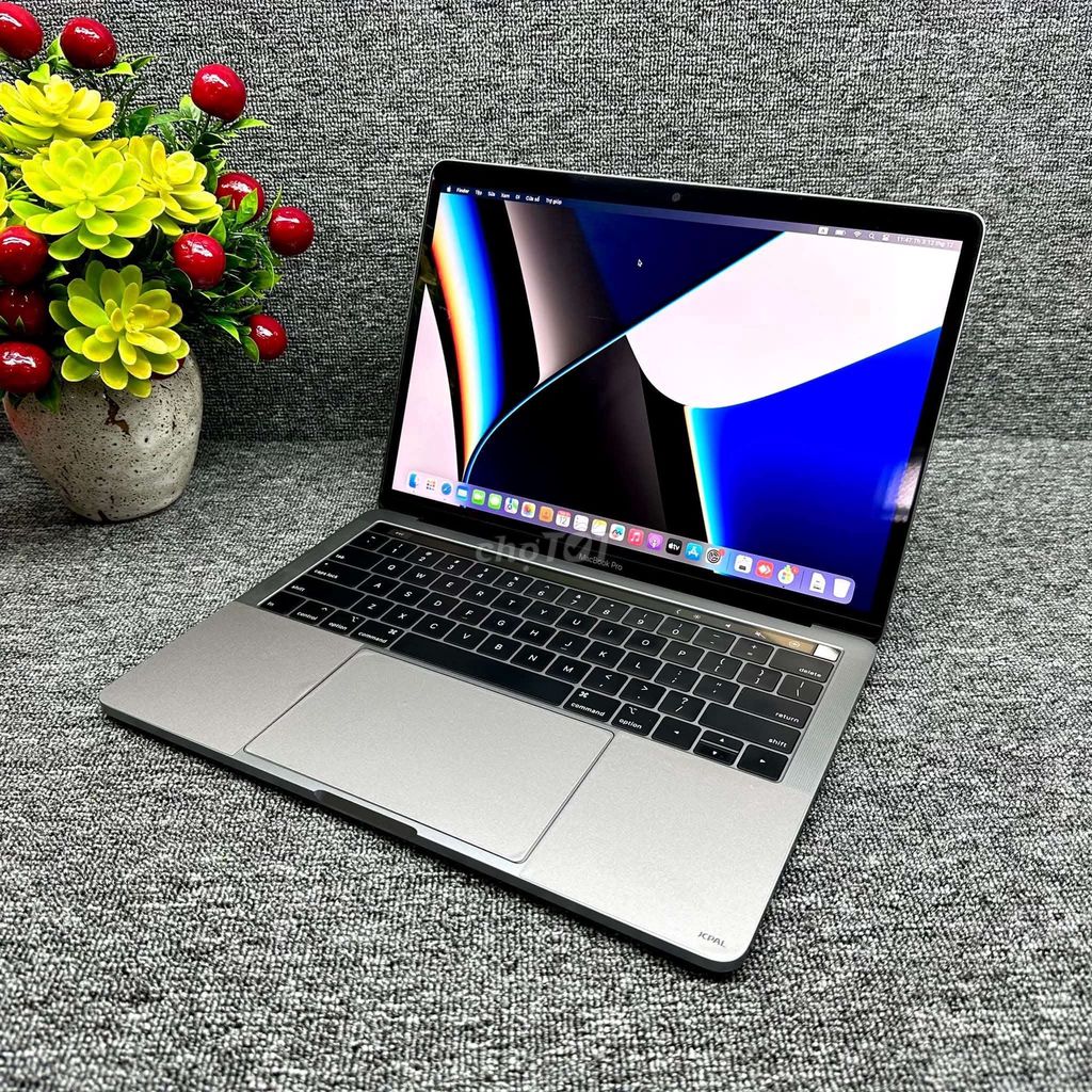 Macbook Pro 2019 i5 8GB - Máy đẹp. Mua bán Laptop tại Thành phố Huế Thừa Thiên Huế được đăng bởi LÊ NGUYỄN LAPTOP LAPTOPHUE COM VN hình 1