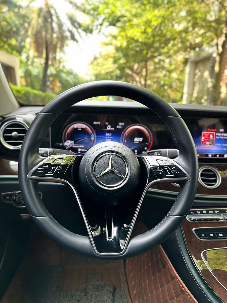Mercedes E200 Exclusive thu hút mọi ánh nhìn !. Mua bán Ô tô tại Quận 8 Tp Hồ Chí Minh được đăng bởi Gon Nguyen hình 12