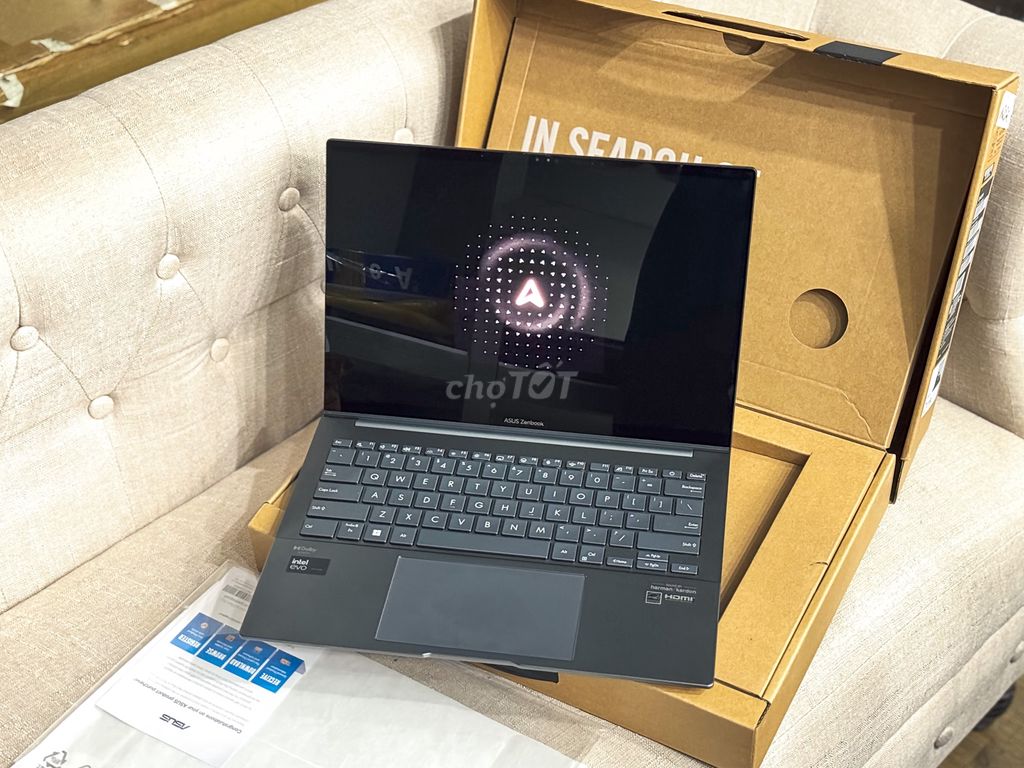 Asus ZenBook Q415, Ultra 5 Evo, OLED Touch