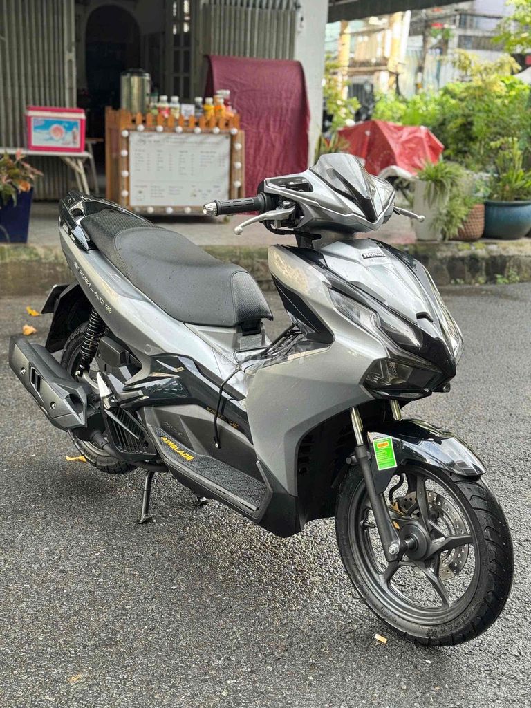 AirBlade 125 2022 Серый Черный 20 000 км санкт-петербургские номера (bstp) один владелец
