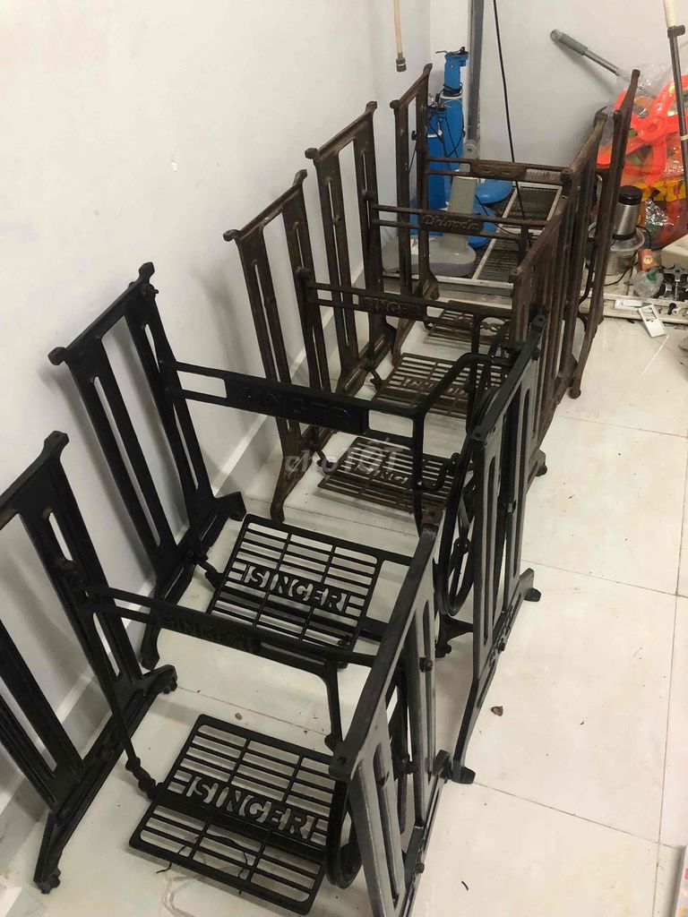 CHÂN MÁY MAY XƯA. .LÀM DECOR. .BÀN CAFE .LIỀN ĐẸP. Mua bán Đồ sưu tầm, đồ cổ tại Quận Bình Tân Tp Hồ Chí Minh được đăng bởi quốc hải hình 1