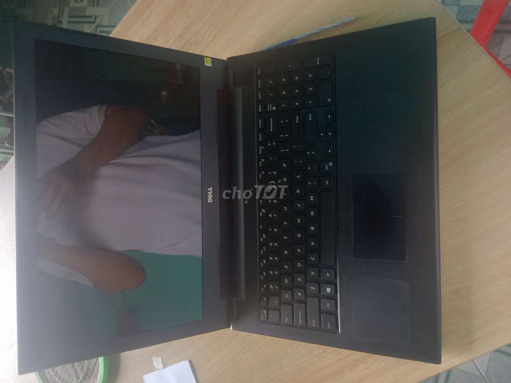 Dell Inspiron 3542 i3 4GB Đen. Mua bán Laptop tại Huyện Cần Đước Long An được đăng bởi Mr. Nhựt hình 1