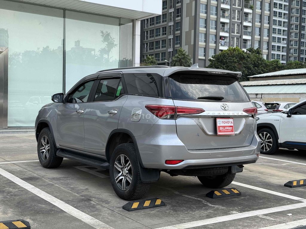 Toyota Fortuner 2019 - Máy Xăng - 1 Cầu - Tại Hãng. Mua bán Ô tô tại Quận Bình Thạnh Tp Hồ Chí Minh được đăng bởi Công Sang hình 4