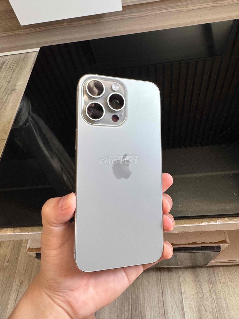 Apple iPhone 15 Pro Max Quốc Tế. Mua bán Điện thoại tại Quận Ngũ Hành Sơn Đà Nẵng được đăng bởi Đình Huy hình 1