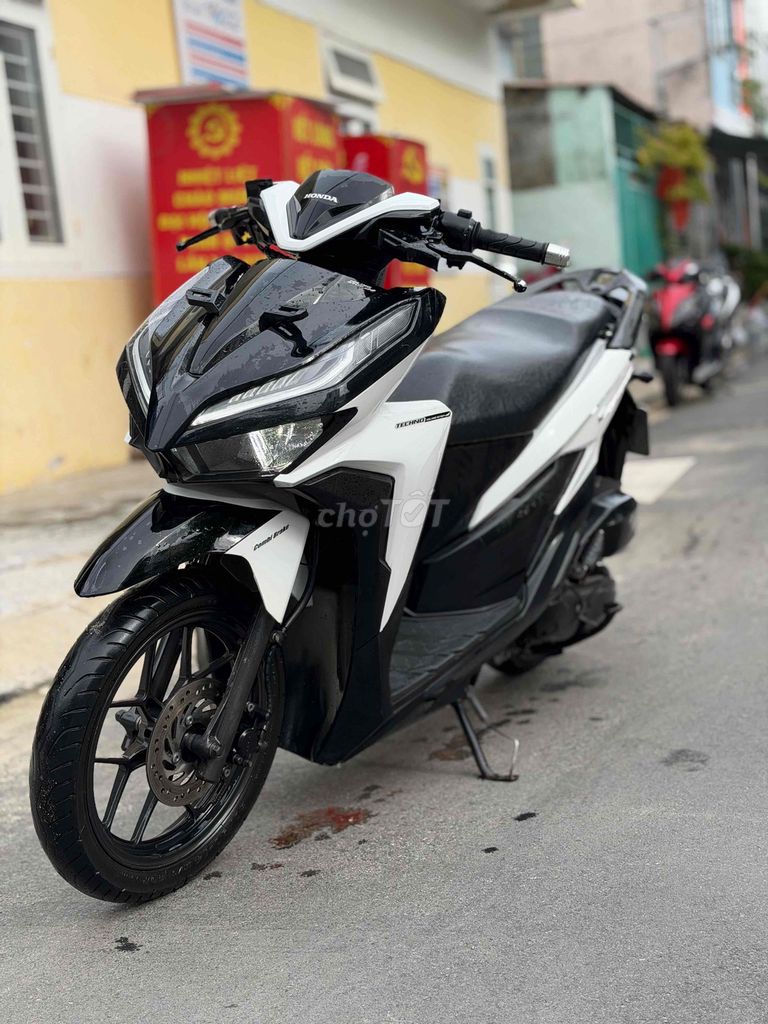 Honda Vario 125 2021 Белый черный