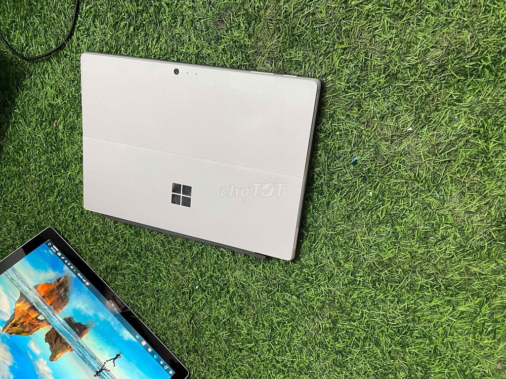 SURFACE PRO5 LTE 2in1