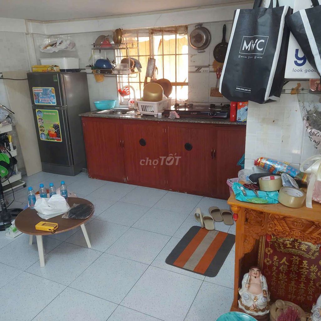 Em gái khu công nghiệp buồn tình ,nhà sổ hồng : 375 triệu
