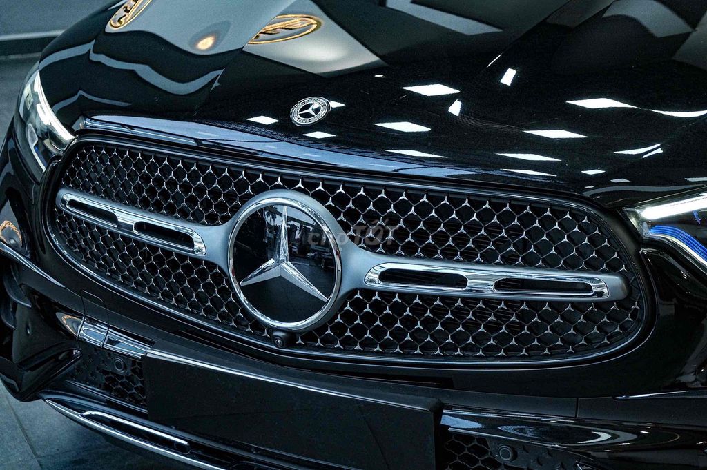 Mercedes GLC 300 4Matic 2023 - 9000 km. Mua bán Ô tô tại Quận 7 Tp Hồ Chí Minh được đăng bởi Quý Auto Nam Sài Gòn hình 4