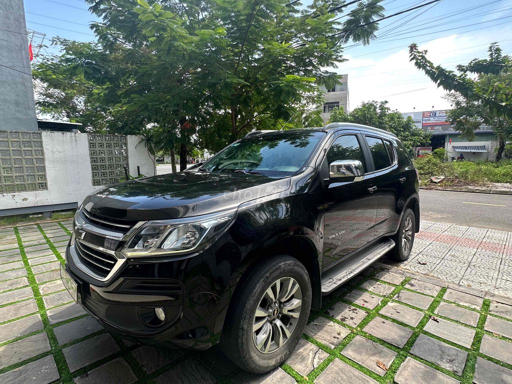 Chính chủ bán Chevrolet Trailblazer 2018 4x4 AT-7. Mua bán Ô tô tại Quận Cẩm Lệ Đà Nẵng được đăng bởi Tuaan Nhà Phố hình 2