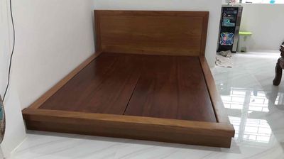 Giường gỗ kiểu Nhật mới