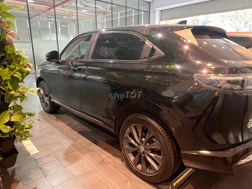 Honda HR-V 2024 RS - 19391 km siêu lướt. Mua bán Ô tô tại Quận 7 Tp Hồ Chí Minh được đăng bởi Đại lý Ô tô Honda Quận 7 hình 5